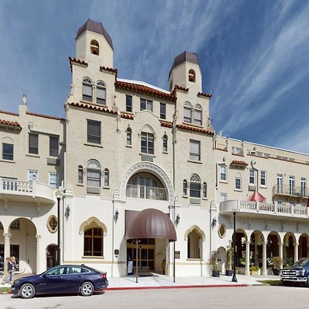 Palm Beach Hotel & Sunrise Cottage エクステリア 写真