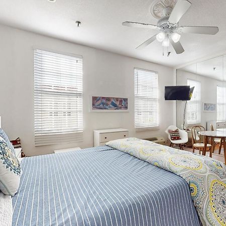 Palm Beach Hotel & Sunrise Cottage エクステリア 写真